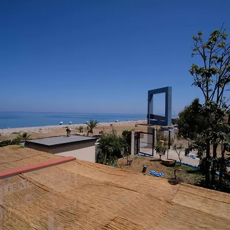 Atelier Sul Mare D'autore Aparthotel Santo Stefano di Camastra